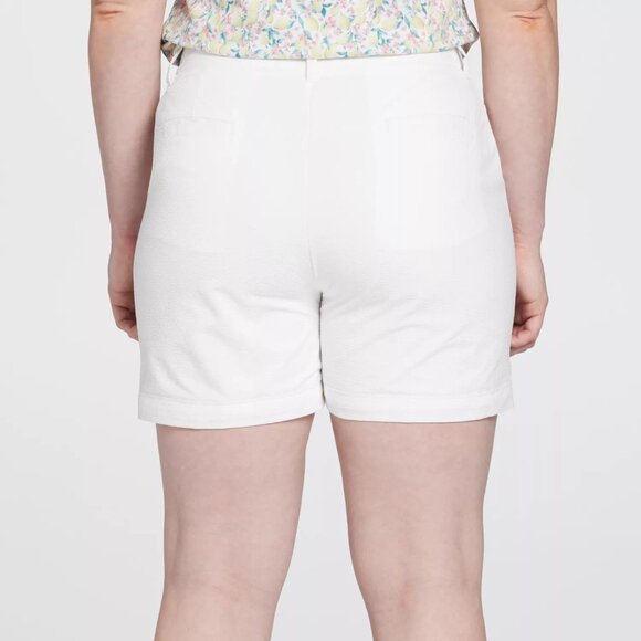 Walter Hagen Women's Clubhouse Traditional 5” Seersucker Golf Shorts - Picture 2 of 4